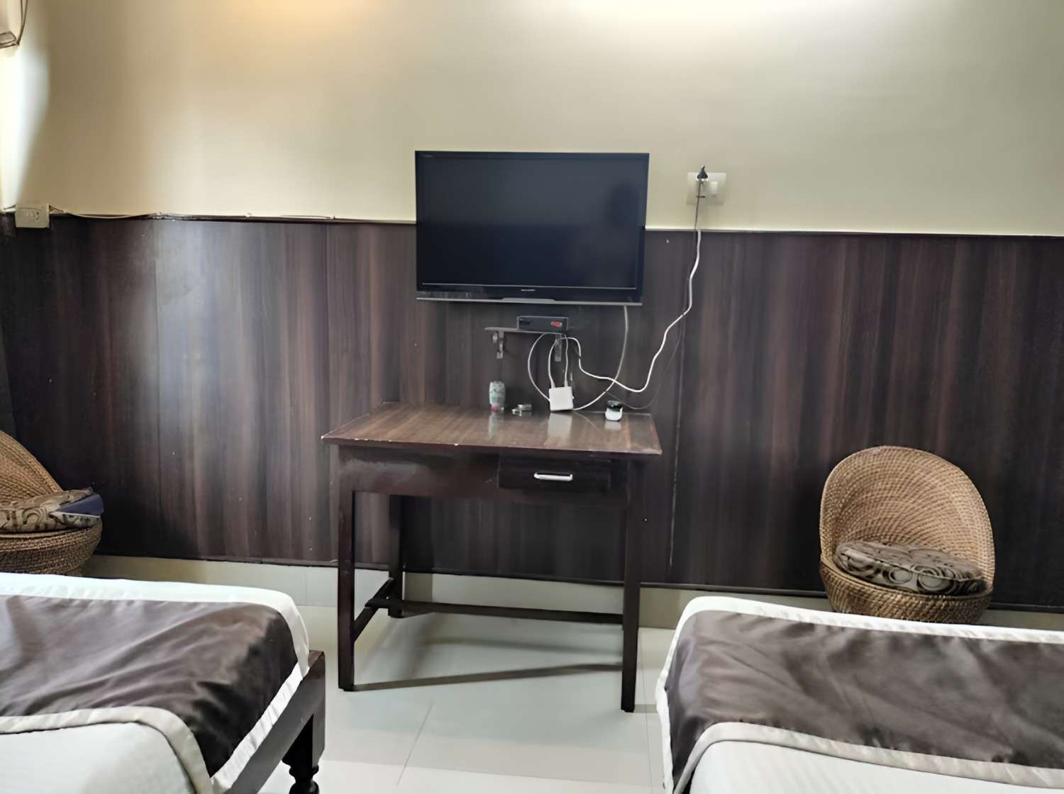 Super Deluxe Room View 6