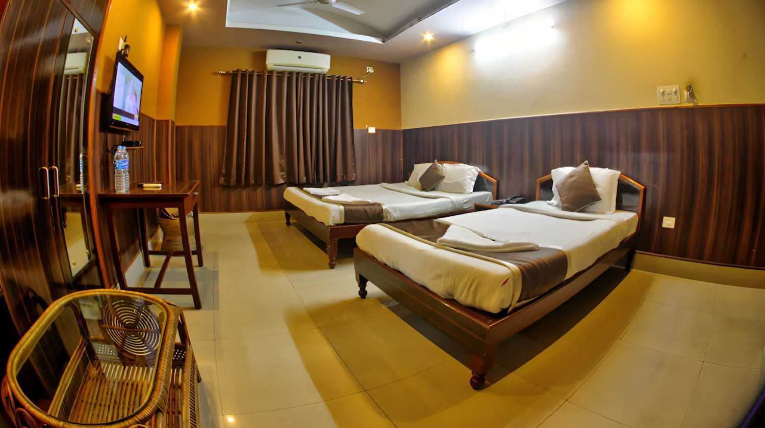 Super Deluxe Room View 8